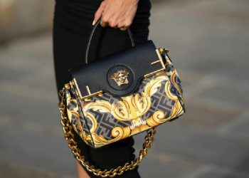 Quiénes están dispuestos a comprar Versace