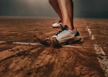 Wilson lanza Intrigue, la primera zapatilla de tenis sólo para mujeres