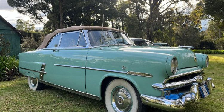 La exhibición gratuita de autos clásicos que revive la historia del automóvil