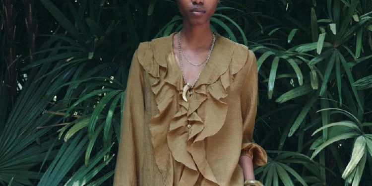 Camisa con volantes de Zara: Lujo asequible