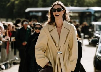 El regreso del elegante: abrigos ajustados en 2025