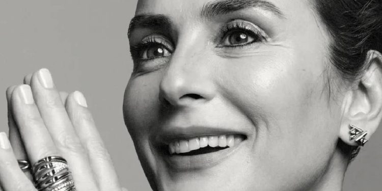 Francesca Amfitheatrof deja Louis Vuitton: Un cambio estratégico en joyería