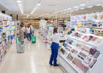 Mercadona revoluciona el mercado de cosméticos con paletas de sombras de lujo
