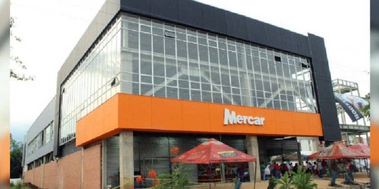 De un parqueadero a un referente del comercio en Cali