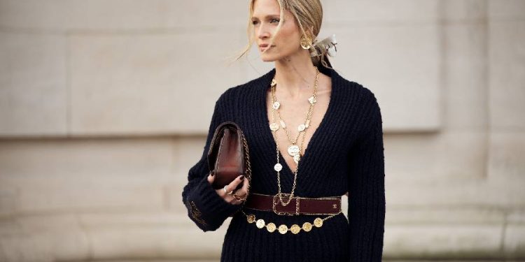 Transforma tu look: 10 accesorios Zara esenciales