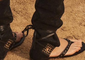 Zara: El Imperio de las sandalias-bota
