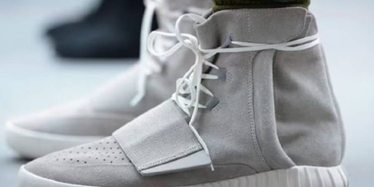 Adidas anuncia venta del último par de zapatillas Yeezy