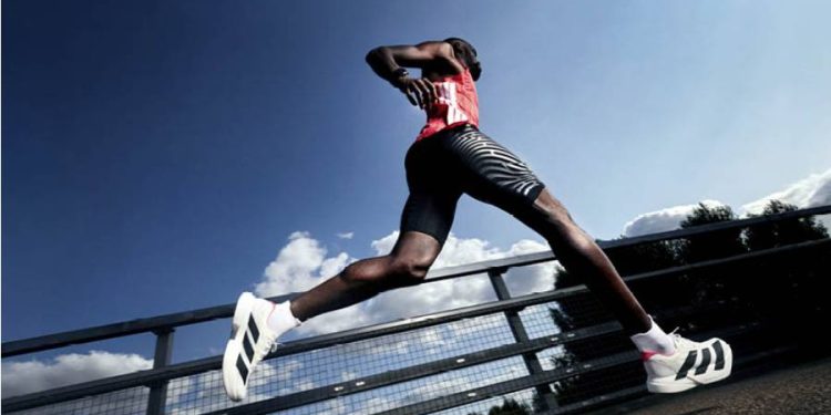 A 50 días de la carrera más importante de Chile: Las Adios Pro de adidas son las zapatillas favoritas de los runners
