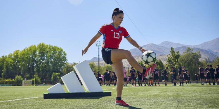 Adidas lanza sus emblemáticos Predator 25