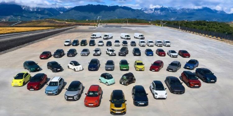 El gigante eléctrico: Stellantis despliega su amplia oferta de coches eléctricos