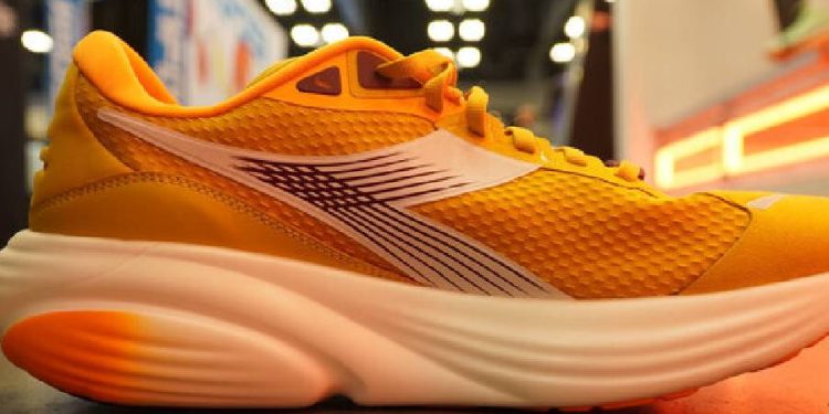 Diadora Atomo Star: La nueva zapatilla que combina diseño de calle con la máxima tecnología para entrenar.