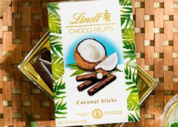 Ya suma tres en Santiago: Chocolatería Lindt abrió nueva tienda en Costanera Center y adelanta que este año llegará a Viña del Mar