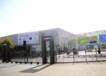 malls