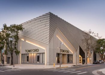 Tom Ford lanza su última colección femenina como un homenaje a su legado