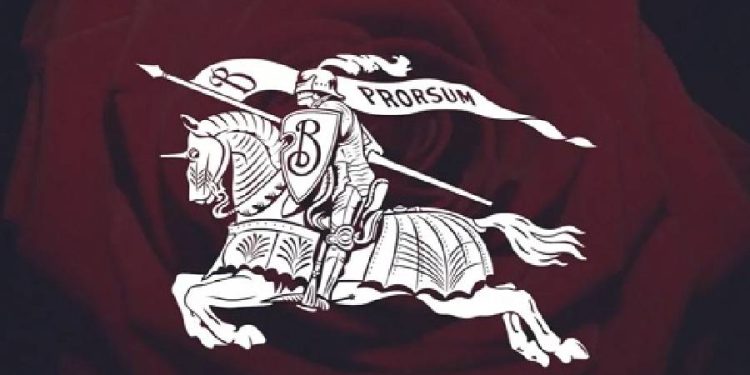 Burberry en la encrucijada: Cambio de liderazgo y redefinición creativa