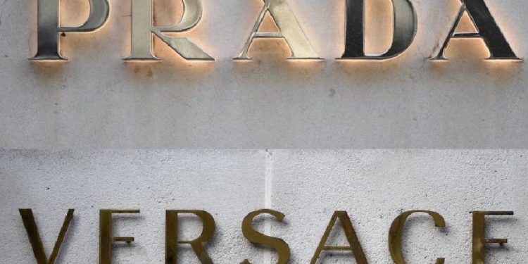 La caída de Versace: Una oportunidad perdida por Capri