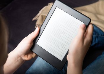 La digitalización impulsa la lectura en España