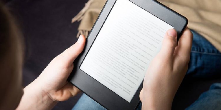 La digitalización impulsa la lectura en España
