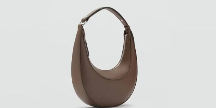 Mango lanza la alternativa perfecta al mini moon bag