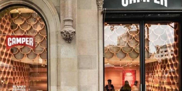 Multas a Camper, New Balance y Vans en Turquía