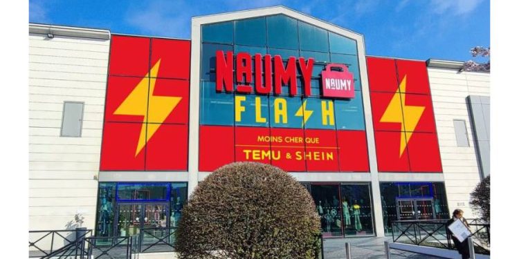 Naumy Flash: La irónica revolución de la moda ultrarrápida