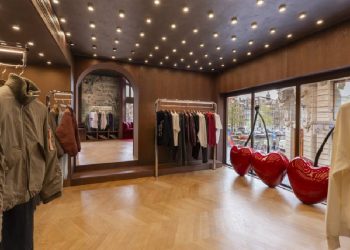Nude Project inaugura su tienda en Ámsterdam