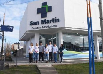 Farmacias San Martín inaugura nueva sucursal y consolida su liderazgo en Río Negro