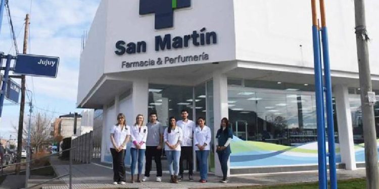 Farmacias San Martín inaugura nueva sucursal y consolida su liderazgo en Río Negro