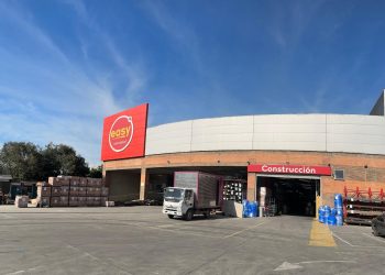 Easy renace en Bogotá, la megatienda que lo tiene todo