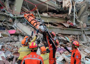 Terremoto devastador: 100,000 trabajadores textiles en peligro en Myanmar