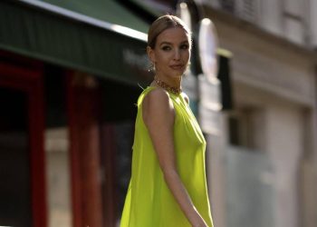 Vestidos de Satén Zara: La tendencia que todas quieren