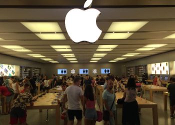Se va de Estados Unidos Apple desafía a Trump y trasladará Producción de iPhone a la India