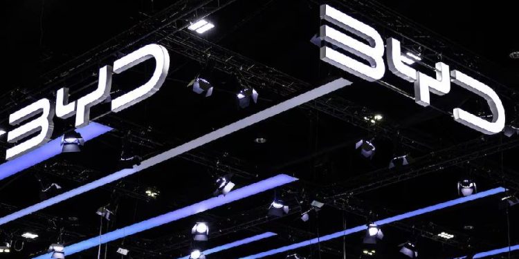 BYD continúa liderando la innovación en la industria automotriz con el Super e-Platform