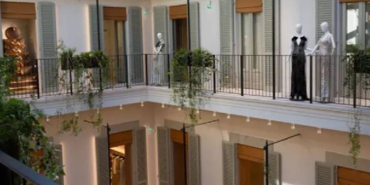 Nueva tienda insignia de Louis Vuitton fusiona de manera magistral la tradición y la modernidad