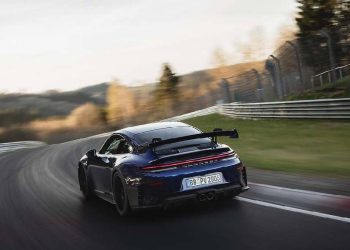 Porsche desafía los límites con el 911 GT3: récord de 6:56.294 en Nürburgring