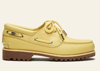 Jacquemus y Timberland transforman el clásico náutico en una pieza de colección