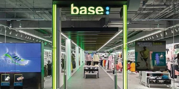 Base celebra 40 años como referente del retail deportivo en España