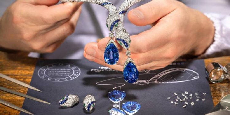 El collar más caro del mundo: así es el Serpenti Aeterna de Bvlgari