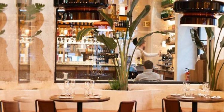 Crecimiento en la restauración Española a pesar de la ligerísima caída en visitantes