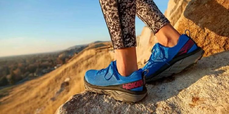 Deckers en ascenso: El poder de Hoka impulsa el crecimiento global