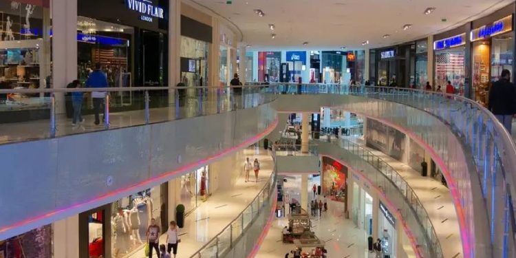 El despegue del retail español: Líder en crecimiento europeo en 2024