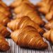 El croissant: La estrella indiscutible en la bollería española