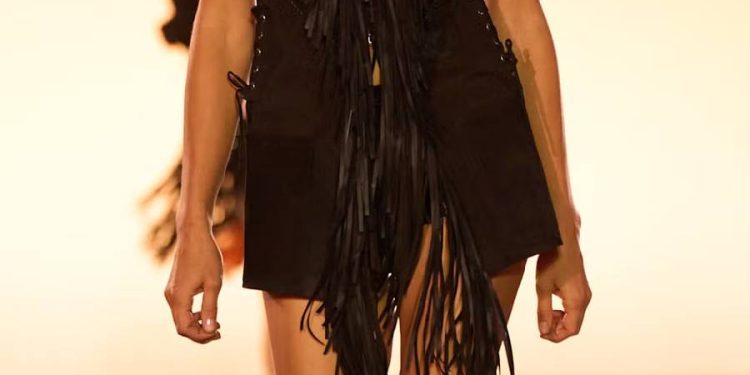 Flecos en las calles: Zara arrasa con inspiración Marant