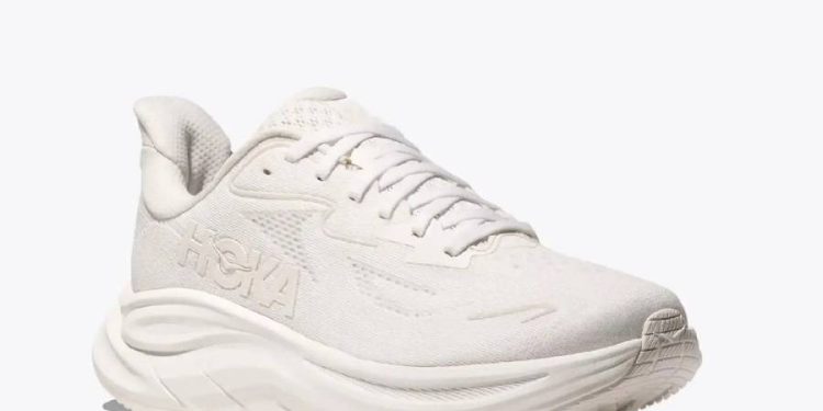 Las 12 zapatillas deportivas que marcarán tendencia en 2025