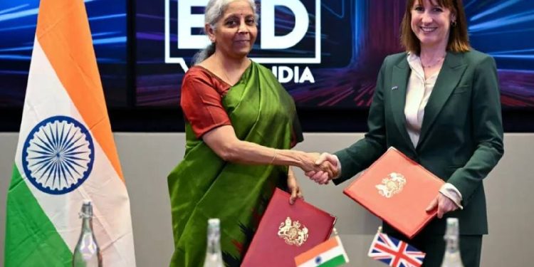 India y Reino Unido firmaron un acuerdo histórico de libre comercio