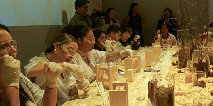 La Ruta del Perfume Yanbal mujeres