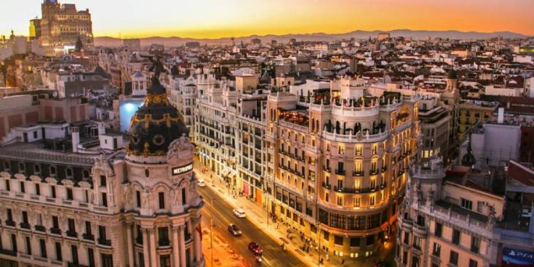 La inversión latinoamericana en España cae un 5,3% en 2024: análisis y perspectivas