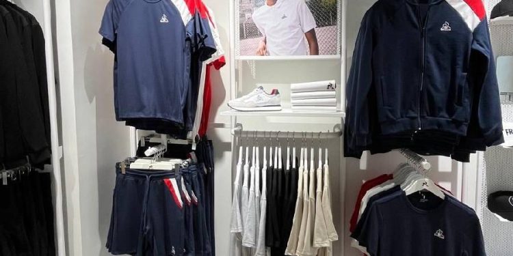 Le Coq Sportif: el dueño de Umbro se une al empresario Xavier Niel para rescatar la marca