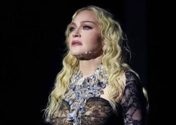 Madonna renace con homenaje a su madre