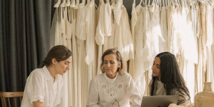 Mujeres y familias emprendedoras: Las marcas de moda españolas más virales inventadas por madres e hijas